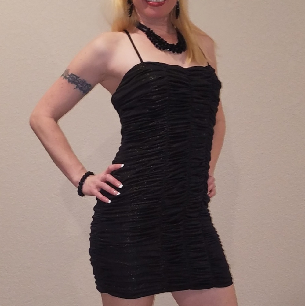 Size M forever 21 ruched dress with gold flecks